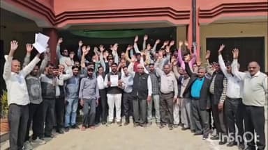 भोगांव: भोगांव में धम्म सेवा संघ के लोगों ने यूजीसी के समर्थन में एसडीएम को सौंपा ज्ञापन