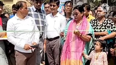 সোনারপুর: রাজপুর সোনারপুর পৌরসভার ১ নম্বর ওয়ার্ডে বালিয়া মডেল টাউন থেকে ইএম বাইপাস পর্যন্ত রাস্তার উদ্বোধন করলেন বিধায়িকা