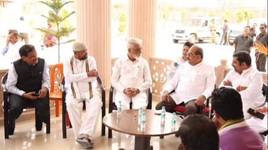 सिल्लोड: माजी मंत्री अब्दुल सत्तार यांच्या पत्नीच्या निधनानंतर विविध मंत्र्यांनी दिली सांत्वन भेट