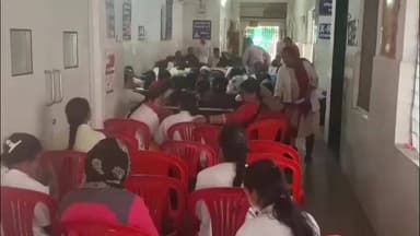 बड़वारा: बड़वारा सामुदायिक स्वास्थ्य केंद्र में एएनएम आशा कार्यकर्ताओं की बीएमडब्ल्यू बैठक हुई, आवश्यक निर्देश दिए गए