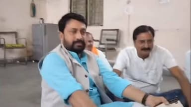 गोहरगंज: मंडीदीप में घटिया निर्माण और भ्रष्टाचार के आरोपों को लेकर कांग्रेस का नगर पालिका के खिलाफ प्रदर्शन