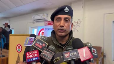 सैंज: एएसआई विकास कुमार ने महिलाओं से जुड़े अपराधों और उनके अधिकारों पर दी जानकारी