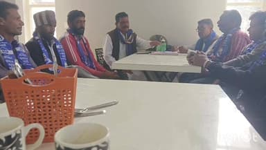 संगरिया में आजाद समाज पार्टी की बैठक में अगामी चुनाव की तैयारी पर कार्यकर्ताओं ने की चर्चा