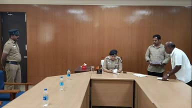 வாலாஜா: ராணிப்பேட்டை எஸ்பி அலுவலகத்தில் வாராந்திர பொதுமக்கள் குறை தீர்வு கூட்டம் மாவட்ட எஸ்பி தலைமையில் நடைபெற்றது