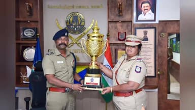 பொள்ளாச்சி: பொள்ளாச்சி அனைத்து மகளிர் காவல் நிலையம் மூன்றாம் இடம்பெற்றுள்ளது எஸ் பி பாராட்டு