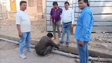 मुलताई: मुलताई में टैक्स वसूली अभियान: नगर पालिका कर्मियों ने जलकर बकायादारों के नल कनेक्शन काटे