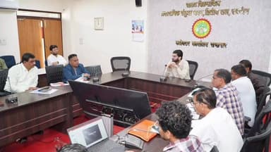 नागदा: जिला पंचायत सीईओ कूमट ने कृषि विभाग की मासिक समीक्षा बैठक की