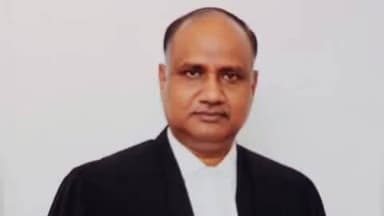 दातागंज: बदायूं के कुआडांडा गांव में छोटा हाथी गाड़ी ने बाइक सवार बिसौली बार एसोसिएशन के उपाध्यक्ष राकेश कुमार को टक्कर मारी