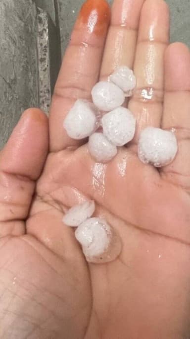 केकड़ी क्षेत्र में अचानक मौसम ने ली करवट,तेज गड़गड़ाहट के साथ ओलावृष्टि खड़ी फसलों में भारी नुकसान की आशंका,अचानक बारिश औ...