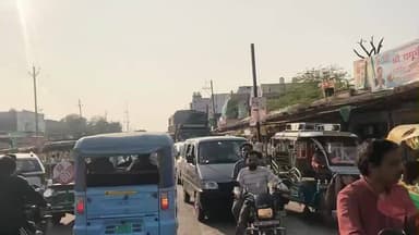 जौरा: नेशनल हाईवे 552 पर पुराना बस स्टैंड से तिकुनिया पार्क तक घंटों लगा जाम