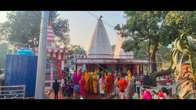 बिहारीगंज: महाशिवरात्रि पर मंदिरों में उमड़ी श्रद्धालुओं की भीड़
