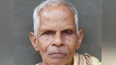 କଣ୍ଟାମାଳ: ଘୁଲୁଘୁଲାପଦର ଗ୍ରାମରେ ସାମ୍ବାଦିକ ଦେବାଶିଷ ମଲ୍ଲିକଙ୍କ ପିତୃ ବିୟୋଗ