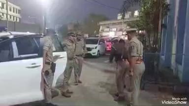 સિહોર: DIG. હિતેશ જોય સર શિહોર પોલીસ સ્ટેશનની મુલાકાત લીધી અરજદારો સાથે સંવાદ