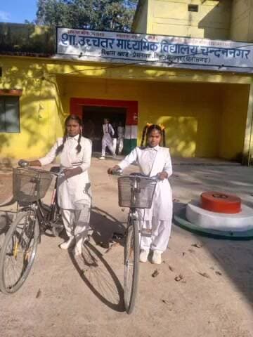 प्रेमनगर: सरस्वती सायकल योजना: छात्राओं को स्कूल आने-जाने में हो रही सहूलियत, छात्रा मायावती की मेहनत और समय की हो रही बचत