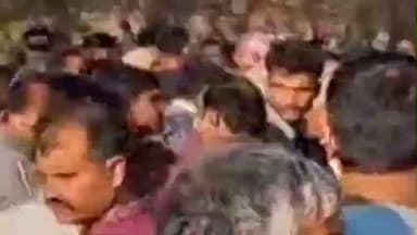 भूपालसागर: भूपालसागर के पास मटुनिया गांव में तेज रफ्तार का कहर: अज्ञात वाहन की टक्कर से दो बाइक भिड़ीं, चार युवक गंभीर घायल