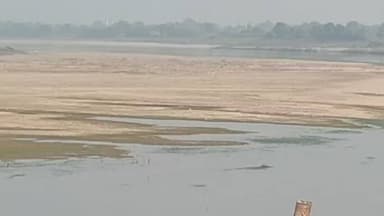 उदयपुरा: मां नर्मदा तट बोरास रेत घाट पर रेत खनन बंद पाया गया, जानकारी ली गई