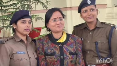 पकरीबरावां: बढौना गांव की बहू और वारसलीगंज विधानसभा क्षेत्र की विधायक अनीता सिपाही ने खींचे फोटो, जो खूब हुए वायरल