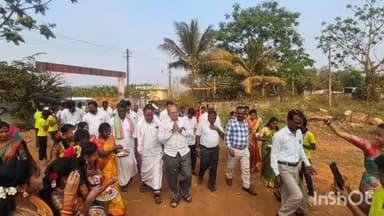 ಹಿರೇಕೆರೂರು: ವರಾಹ ಗ್ರಾಮದಲ್ಲಿ 17.70ಲಕ್ಷ ರೂ. ಮೌಲ್ಯದ ಪಿಎಂಶ್ರೀ ಯೋಜನೆಯಡಿ ಆಯ್ಕೆಯಾದ ಸರ್ಕಾರಿ ಶಾಲೆ ನಿರ್ಮಾಣಕ್ಕೆ ಶಾಸಕ ಯುಬಿ ಬಣಕಾರ ಚಾಲನೆ