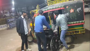 रायडीह: करौंदी के पास दो बाइक की टक्कर में तीन लोग घायल, ज़िला अस्पताल में भर्ती