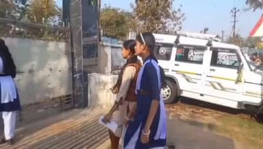 ଖଲ୍ଲିକୋଟ୍: ଆରମ୍ଭ ହେଲା ମାଟ୍ରିକ ପରୀକ୍ଷା, ଖଲ୍ଲିକୋଟରେ ପ୍ରତିକ୍ରିୟା ରଖିଲେ ଅଭିଭାବକ