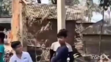 प्रतापगंज: नाबालिग से दुष्कर्म के आरोपी की गिरफ्तारी न होने पर लोगों ने छातापुर-प्रतापगंज मार्ग किया जाम