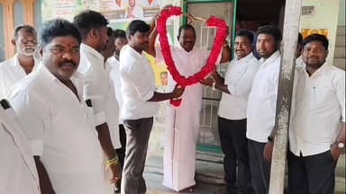 உளுந்தூர்பேட்டை: உளுந்தூர்பேட்டையில் 50க்கும் மேற்பட்ட வழக்கறிஞர்கள் அதிமுகவில் இணையும் விழா