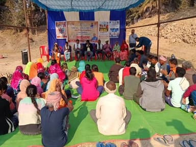 केशकाल: MLA नीलकण्ठ टेकाम ने खुटापारा में डबरी निर्माण और तालाब गहरीकरण कार्य का निरीक्षण किया, VB-G, RAM-G कार्यशाला में शामिल हुए