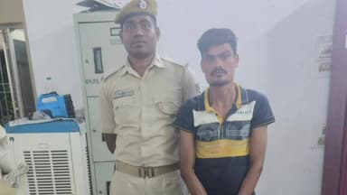 କଣ୍ଟାମାଳ: ରୁଣ୍ଡି ମହୁଲ ନିକଟ ଢାବାରୁ ବିପୁଳ ପରିମାଣର ବିଦେଶୀ ମଦ ଜବତ, ଜଣେ ଗିରଫ