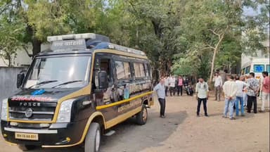 शिरपूर: शिरपूर हादरले! विवाहितेने दोन मुलांसह केले विष प्राशन; आईसह ३ वर्षाच्या मुलाचा मृत्यू, ५ वर्षीय मुलगा गंभीर