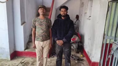 पुपरी: मध निषेध थाना पुपरी पुलिस ने नवाही के पास 326 बोतल शराब के साथ एक तस्कर को किया गिरफ्तार