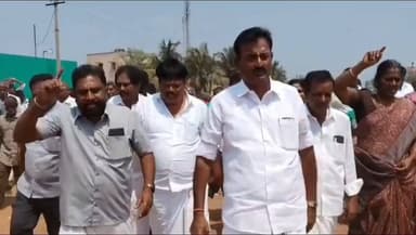 மதுக்கரை: வெள்ளலூர் L&T பைபாஸ் சாலையில் புதுதாக திறக்கபட உள்ள மது கடைக்கு எதிர்ப்பு பொதுமக்கள் சாலை மறியல்