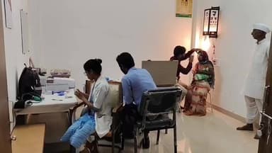 निवाली: नेत्र ज्योति अभियान: खेतिया-पानसेमल अस्पतालों में शिविर आयोजित, 33 मरीज़ मोतियाबिंद ऑपरेशन हेतु इंदौर रवाना