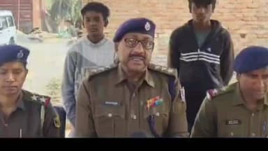 बरौली: बलहा गांव से लापता दो किशोर सिवान में बरामद, बरौली थाना में सदर एसडीपीओ राजेश कुमार ने दी जानकारी