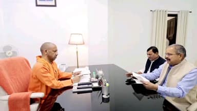 तरबगंज: CM योगी आदित्यनाथ से तरबगंज के BJP MLA प्रेम नारायण पांडे ने मुलाकात की, क्षेत्र के विकास को लेकर की चर्चा