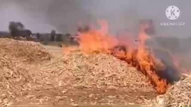 చిలమత్తూరు మండలం వీరాపురం గ్రామంలో మొక్కజొన్న మిషన్ ఆడిస్తుండగా చెలరేగిన మంటలు, మంటలు అర్పిన ఫైర్ సిబ్బంది