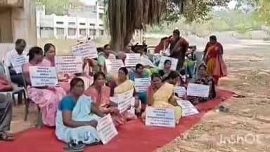 அரியலூர்: அரசு கலைகல்லூரி முன்பு கௌரவ விரிவுரையாளர்கள், பல்வேறு கோரிக்கைகளை வலியுறுத்தி 10-வது நாளாக காத்திருப்பு போரட்டம்