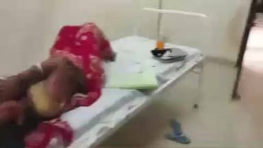 पातेपुर: पातेपुर के सकरौली गांव में कपड़ा चोरी के आरोप में महिला के घर में घुसकर मारपीट, दो महिलाएं गंभीर