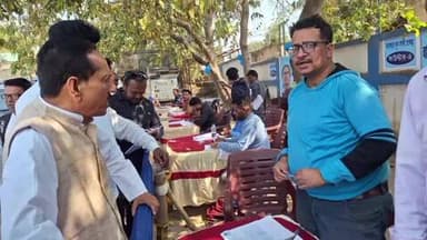 ইলামবাজার: ইলামবাজার বিডিও অফিসে রেজিস্ট্রেশন ক্যাম্পে বাংলার যুব সাথী,লক্ষী ভান্ডার প্রকল্পের নাম নথিভুক্ত করার কাজ চলছে