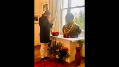 మంథని: ప్రపంచానికే ఆదర్శం అంబేద్కర్., లండన్ లో అంబేద్కర్ గృహాన్ని సందర్శించిన మంథని మాజీ ఎమ్మెల్యే పుట్ట మధుకర్