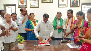 అశ్వారావుపేట: అశ్వారావుపేట మండలానికి చెందిన కళ్యాణ లక్ష్మి చెక్కులను అందజేసి,అభివృద్ధి కార్యక్రమాలకు శంకుస్థాపన చేసిన ఎమ్మెల్యే