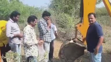 ఉదయగిరి: నూతన భవన నిర్మాణాలకు జంగిల్ క్లియరెన్స్ పనులు ప్రారంభం.