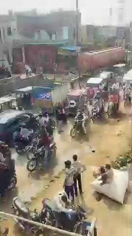 अंबाह: मुरैना रोड पर नए बाईपास पुल से करन पेट्रोल पंप तक लगा भीषण जाम