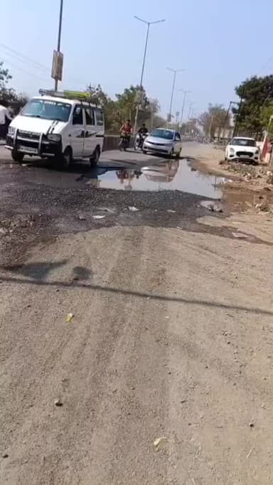 ગારિયાધાર: ગારિયાધાર શહેરમાં વિકાસના મોટા મોટા દાવાઓ વચ્ચે હકીકત કંઈક અલગ જ તસ્વીર રજૂ કરી