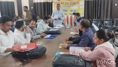 बाड़ी: ग्राम विकास अधिकारी और पटवारियों को दिए गए निर्देश