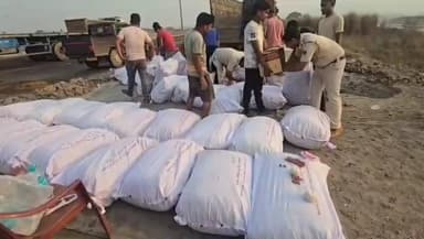 ଛେଣ୍ଡିପଦା: ଜିନ୍ଦଲ ପ୍ଲାଣ୍ଟ ନିକଟରୁ ବିପୁଳ ପରିମାଣରେ ଗଞ୍ଜେଇ ସହ ଟ୍ରକ ଜବତ; ଜଣେ ଗିରଫ