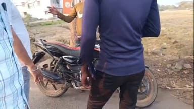 ସୁକିନ୍ଦା: ମିଲିଟାରି ଛକ ନିକଟ ରାସ୍ତାରେ ବାଇକ ଦୁର୍ଘଟଣାରେ ଦୁଇ ଯୁବକ ଆହତ