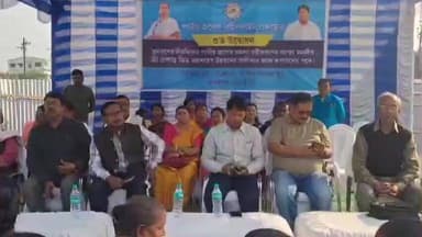 গঙ্গারামপুর: বাড়ি বাড়ি পরিশ্রুত পানীয় জল পৌঁচ্ছাতে পাইপ লাইন বসানোর কাজের সূচনা করলেন গঙ্গারামপুর পুরসভার চেয়ারম্যান প্রশান্ত মিত্র