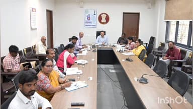 వికారాబాద్: పాఠశాలలు స్వయం సహాయక సంఘాల భవన నిర్మాణాలు వేగవంతం చేయాలి: కలెక్టర్ ప్రతీక్ జైన్