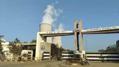 पुनासा: संत सिंगाजी ताप विद्युत परियोजना ने बनाया नया रिकॉर्ड, साइलो से एक दिन में 210 बल्कर ड्राई एश डिस्चार्ज किया