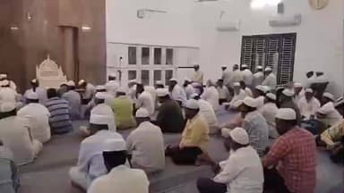 కొండపి: ప్రకాశం జిల్లాలో రంజాన్ ఉపవాసాలు నేటి నుంచి ప్రారంభం: నేడు ఉపవాస దీక్షలు విరమించిన ముస్లిం సోదరులు